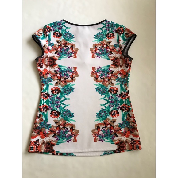 Bisou Bisou Women’s Sleeveless Floral Multicolored Top Size Medium - Picture 6 of 8